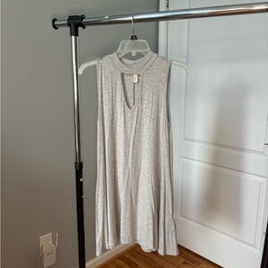 Light grey Elan dress with pockets